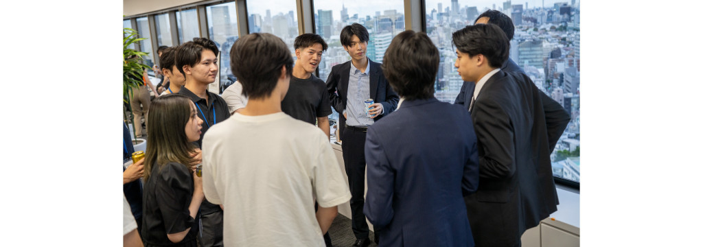 株式会社ワールドットの【上場間近の超成長企業/キーエンス・デロイト内定者在籍】　元三菱商事トップ内定者の責任者の元で圧倒的経営・マネジメント力を吸収しろ！！のカバー画像