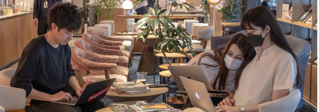 SmartEstate株式会社の【大学"新"2年生限定】有名アーティストの裏側で働く音楽×SNSインターン大募集！のカバー画像