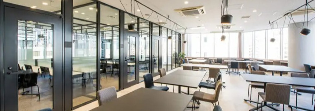 ブライトネッジグループ株式会社の【大手・外資内定実績あり】営業・マーケティング経験を積みたい方必見！「市場価値」を高める実践型インターンのカバー画像