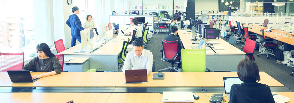 Arches Pte. Ltd.の【AIクリエイティブデザイナー】世界中の「良いデザイン」を学習させ、AIと次世代の表現を創る。大阪・東京で、新会社「BASE」の立ち上げメンバー募集。のカバー画像