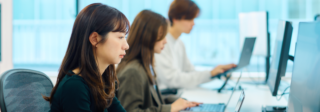 アトミックソフトウェア株式会社の【長期インターン｜エンジニア（時給2,500円〜）】AIを武器に技術から複数事業を創出。バーティカルSaaS開発｜シリーズB・Vertical SaaSの次代を創るスタートアップのカバー画像