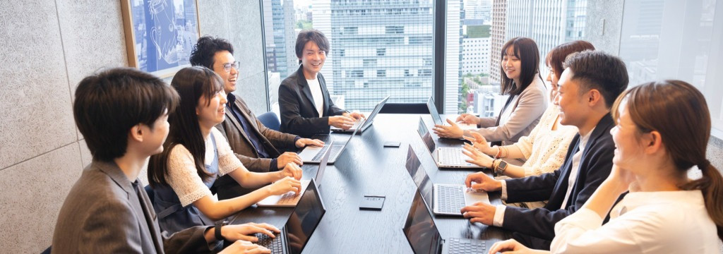 株式会社Hub Worksの【未経験OK×営業×マーケ】営業〜マーケまで一貫して経験できる長期インターン！ヒアリングから商談・提案まで任される裁量環境で実務スキルを身につけませんか？のカバー画像