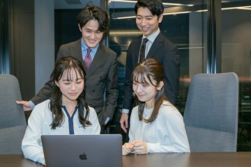 【1.2年歓迎】痺れるような営業成功体験を。稼げる営業インターン！"“即面接可””の画像